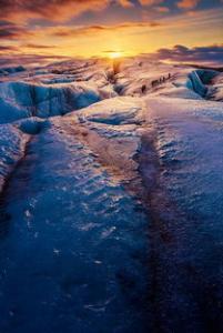 人类为冰川办葬礼，2200年冰岛冰川或将全部消失